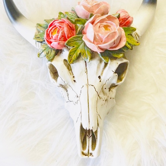 NEW | Home Decor - Picture 1 of 4
